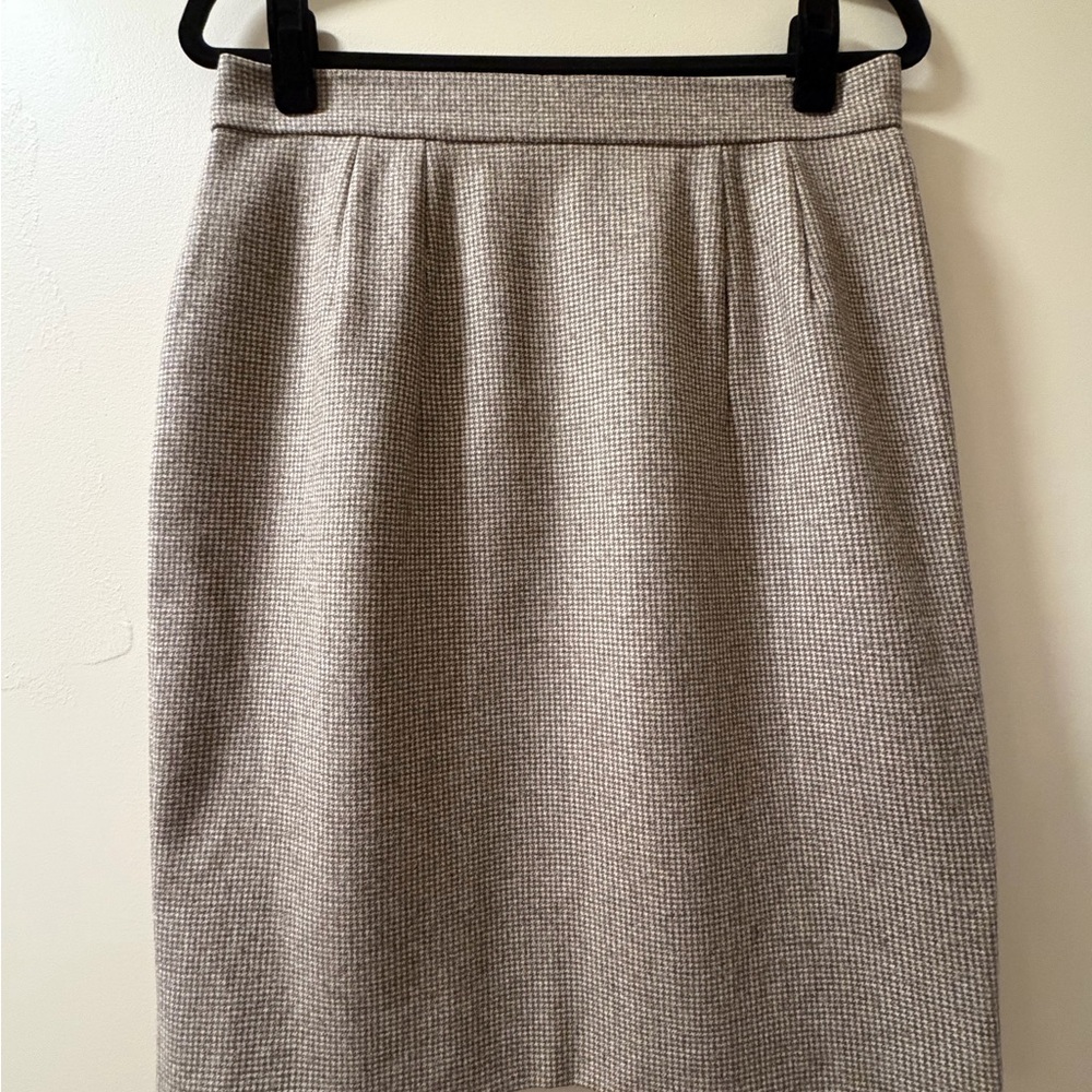 Stewart Parvin Gray/Taupe Houndstooth Pencil Skirt